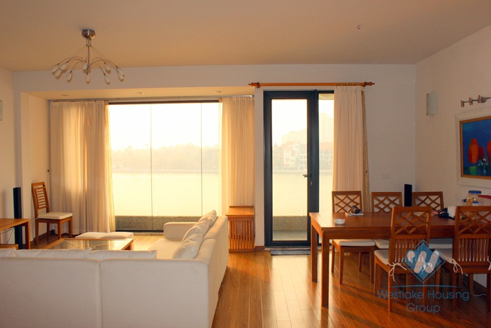Luxury apartment for rent with 2 bedrooms in Au co st, Tay Ho, Ha Noi
